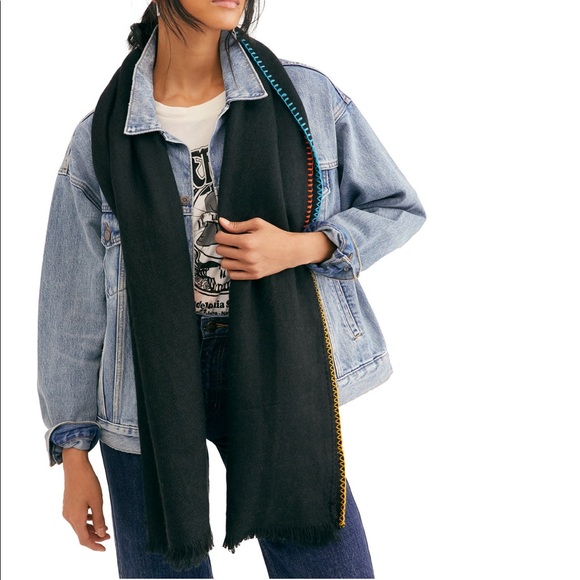 Free People Scarf - Picture 2 of 3